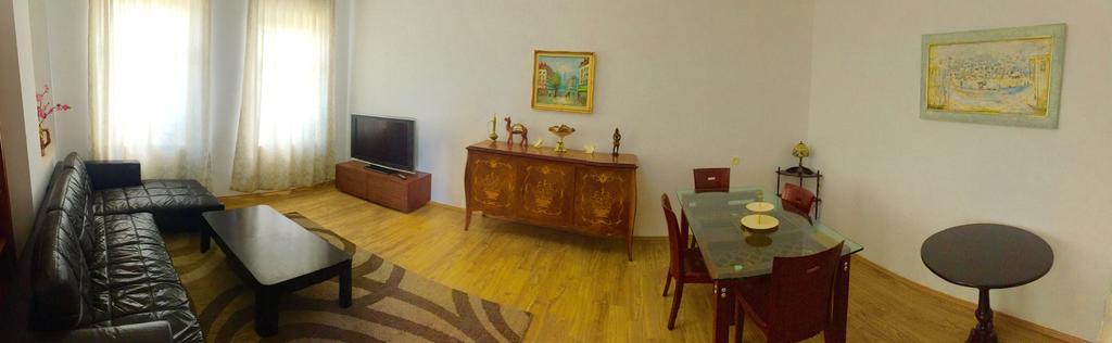 Guesthouse Natali 텔라비 외부 사진